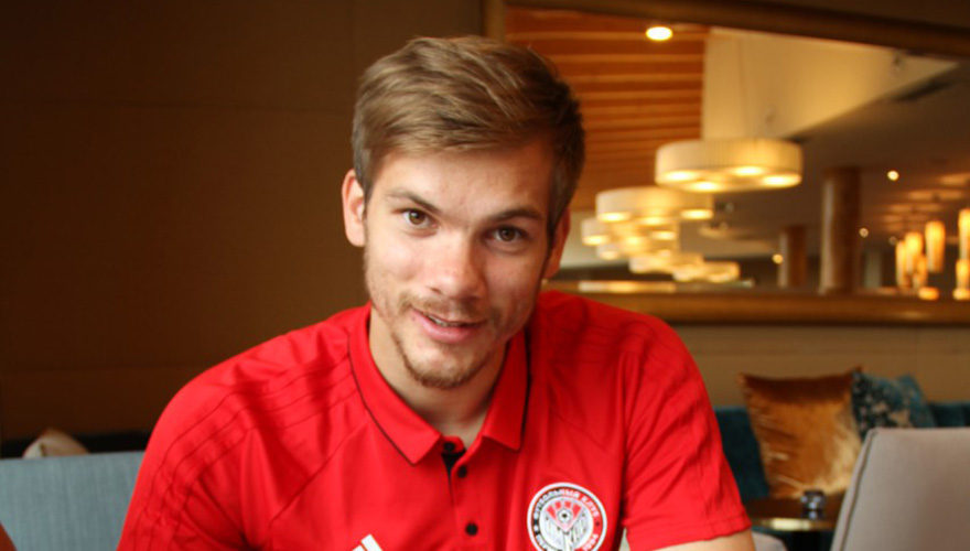 Николай Зайцев продлил контракт с «Амкаром»