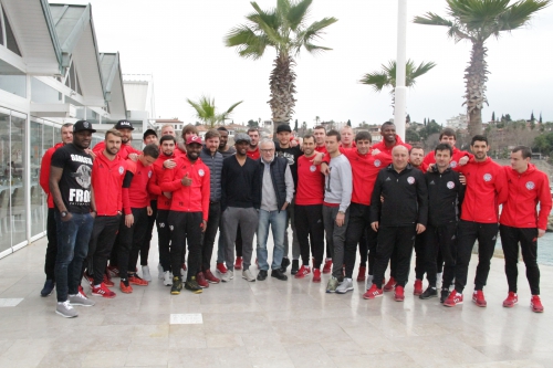 Обед с Это’о