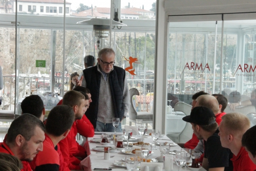 Обед с Это’о