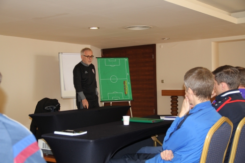 Лекция Гаджи Гаджиева для будущих тренеров