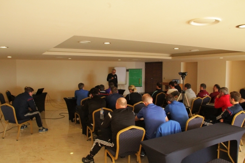 Лекция Гаджи Гаджиева для будущих тренеров