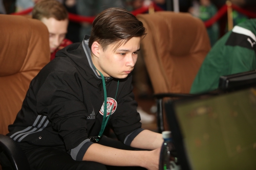 Илья Белослудцев на Кубке РФПЛ по киберфутболу