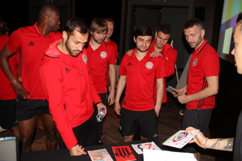 Игроки "Амкара" получили поздравления с Днем защитника Отечества от учащихся школы № 145