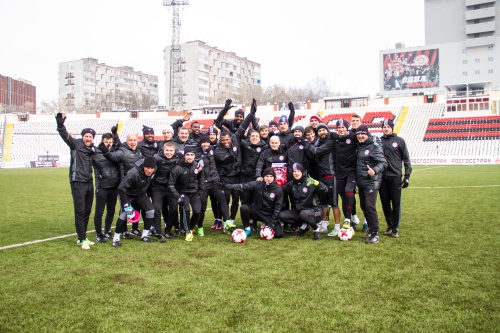 Команда поздравила с днем рождения Павла Комолова, сменившего имидж