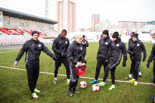 Команда поздравила с днем рождения Павла Комолова, сменившего имидж