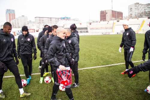 Команда поздравила с днем рождения Павла Комолова, сменившего имидж