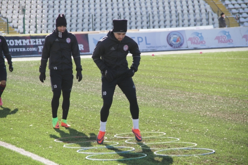 "Амкар" начал в Перми подготовку к матчу с "Томью"