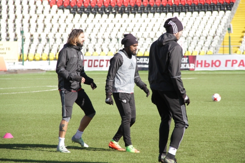 "Амкар" начал в Перми подготовку к матчу с "Томью"