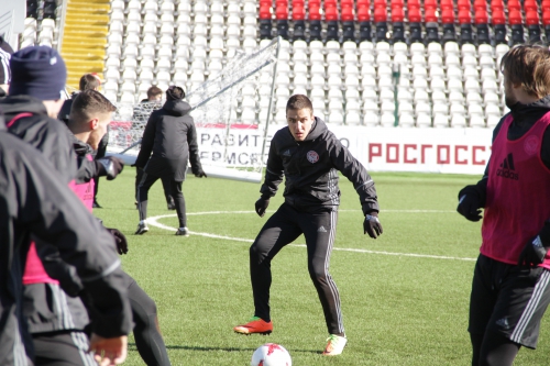 "Амкар" начал в Перми подготовку к матчу с "Томью"