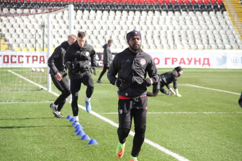 "Амкар" начал в Перми подготовку к матчу с "Томью"