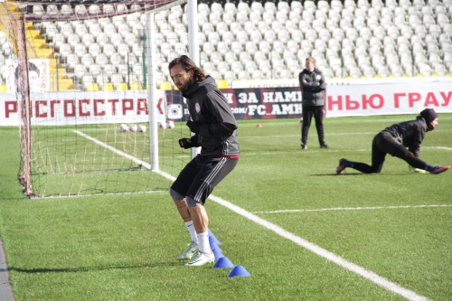 "Амкар" начал в Перми подготовку к матчу с "Томью"