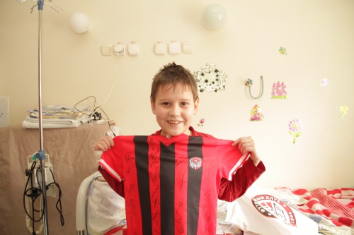 Футболисты "Амкара" поддержали Дениса Татевяна 