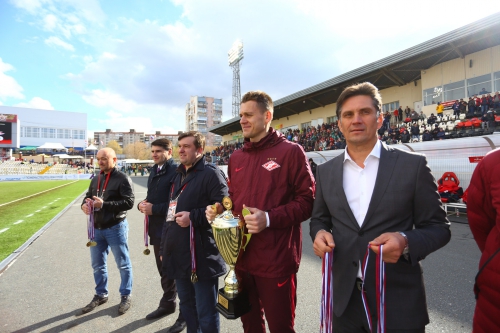 Награждение победителей детского кубка чемпионов "Лукойл"