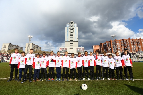 Награждение победителей детского кубка чемпионов "Лукойл"