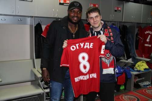 Экскурсия "Пропуск в раздевалку"