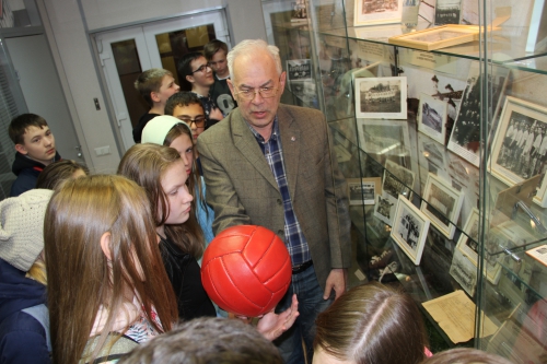 Экскурсия для детей на стадионе "Звезда"