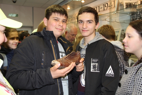 Экскурсия для детей на стадионе "Звезда"