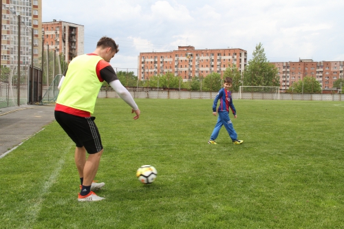Денис в гостях у "Амкара"