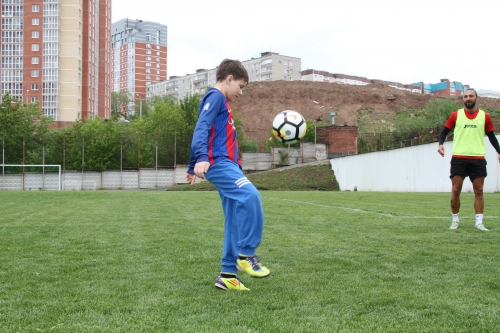 Денис в гостях у "Амкара"