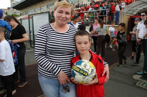 Матч футболистов "Амкара" и команды болельщиков