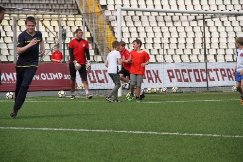 Матч футболистов "Амкара" и команды болельщиков