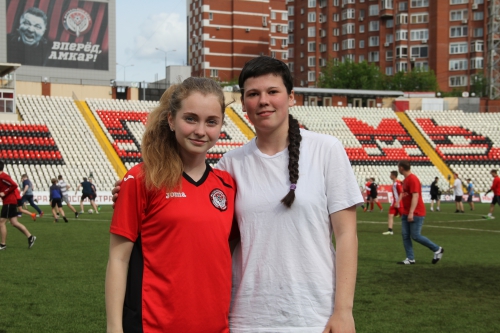 Матч футболистов "Амкара" и команды болельщиков