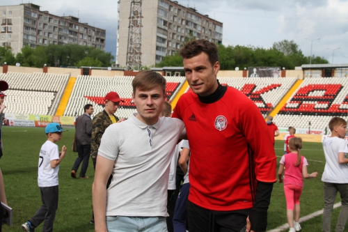 Матч футболистов "Амкара" и команды болельщиков