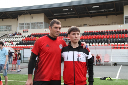 Матч футболистов "Амкара" и команды болельщиков