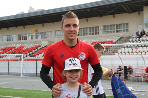 Матч футболистов "Амкара" и команды болельщиков