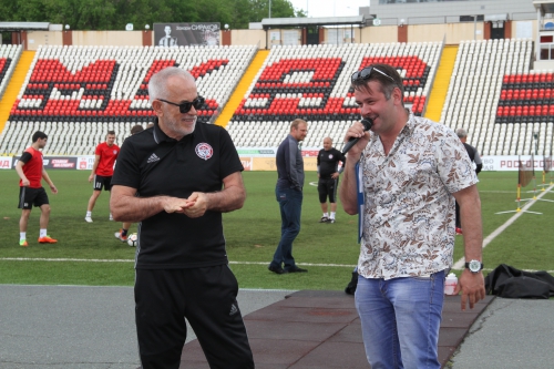 Матч футболистов "Амкара" и команды болельщиков