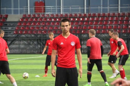 Тренировка "молодежки" в манеже "Пермь Великая"