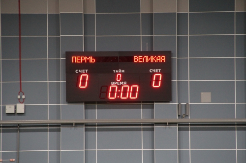 Тренировка "молодежки" в манеже "Пермь Великая"