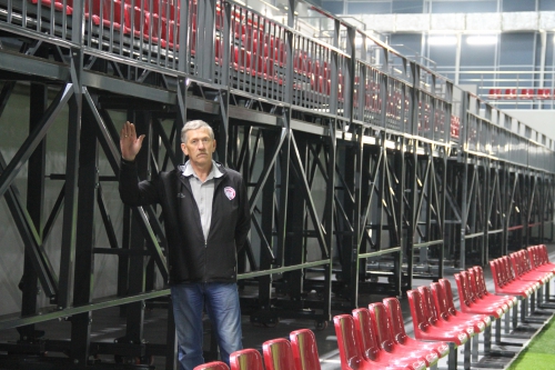 Тренировка "молодежки" в манеже "Пермь Великая"