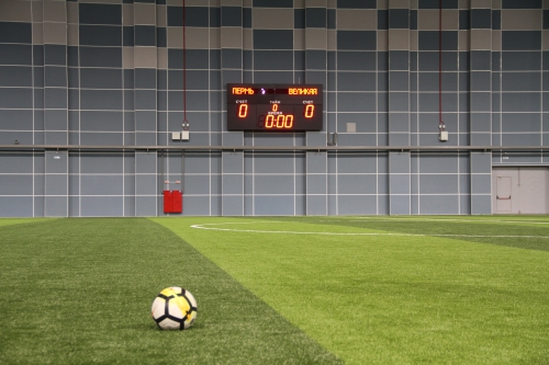 Тренировка "молодежки" в манеже "Пермь Великая"