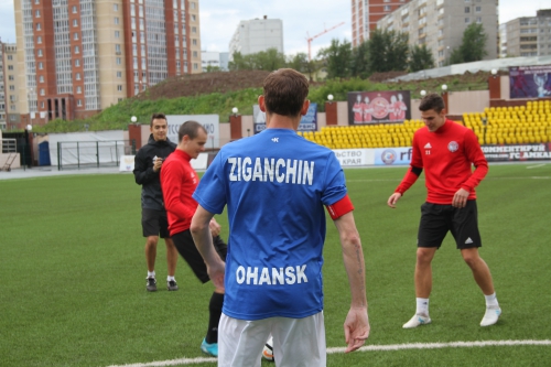 "Амкар" поздравил футболистов Дубровского интерната