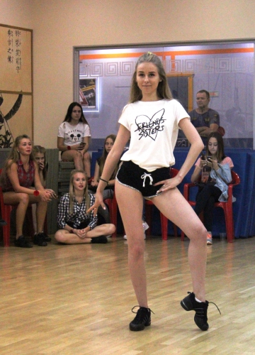 Кастинг в группу поддержки ФК "Амкар"