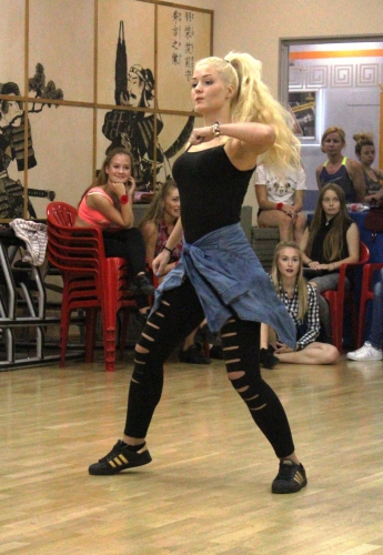 Кастинг в группу поддержки ФК "Амкар"