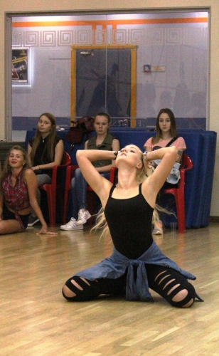 Кастинг в группу поддержки ФК "Амкар"