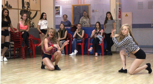 Кастинг в группу поддержки ФК "Амкар"