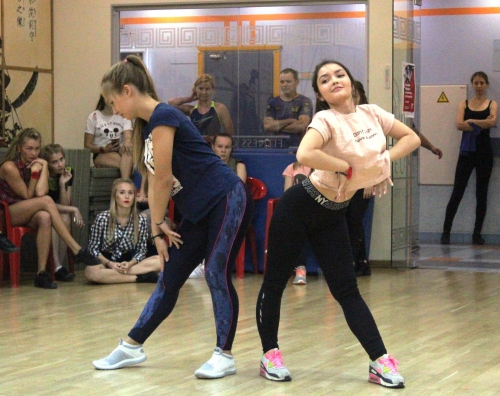 Кастинг в группу поддержки ФК "Амкар"