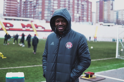 Фан-шоп. Зимняя одежда Adidas