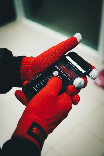 Зима близко! А, значит, нужны перчатки и шапки