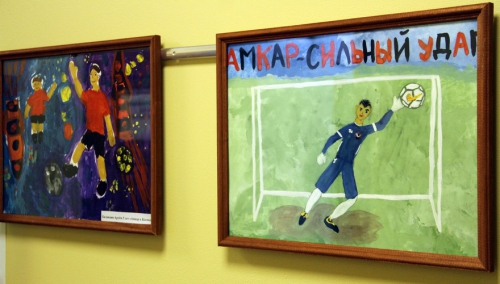 Детские рисунки в кафе