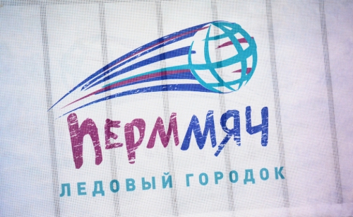 Зимний мини-футбол в ледовом городке