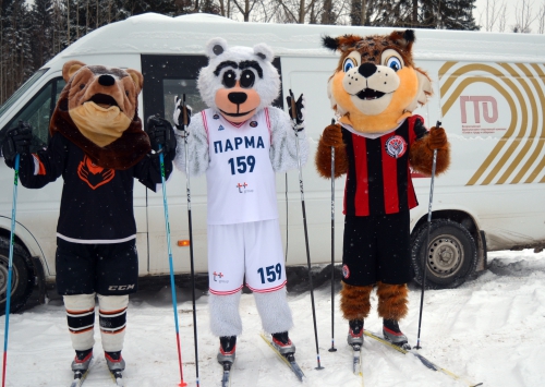 Клубные талисманы снимаются в рекламном ролике "Лыжни России"