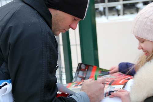 Пермские школьники поздравили "Амкар" с 23 февраля