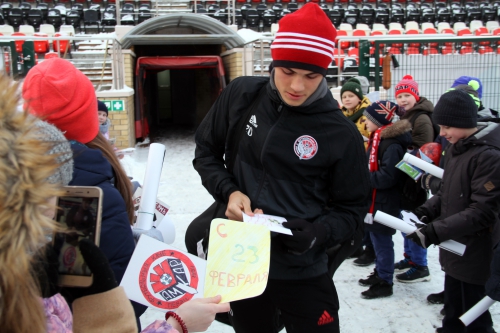 Пермские школьники поздравили "Амкар" с 23 февраля
