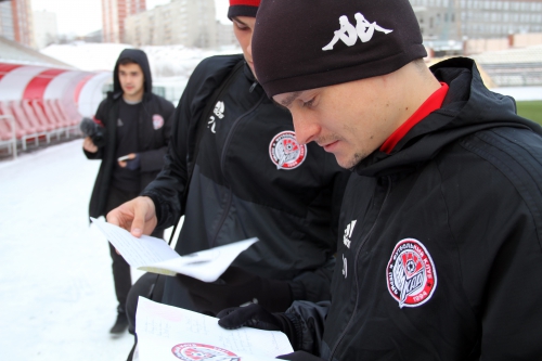 Пермские школьники поздравили "Амкар" с 23 февраля