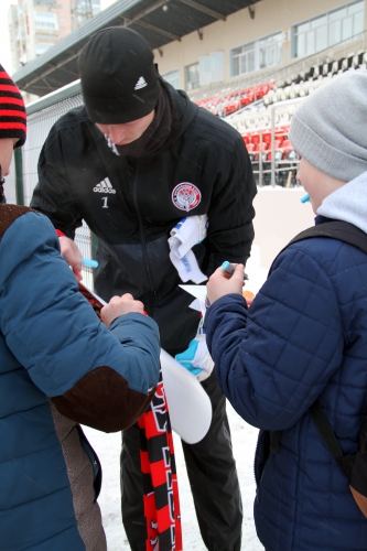 Пермские школьники поздравили "Амкар" с 23 февраля