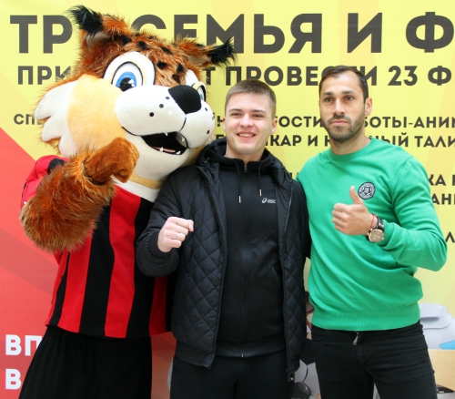 Петар Занев сыграл в робофутбол